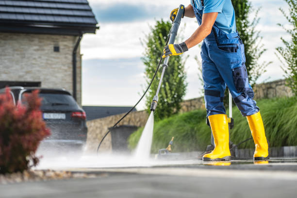 Why Choose Our Certified Pressure Washing Experts for Your Project Needs in Anchorage, KY?